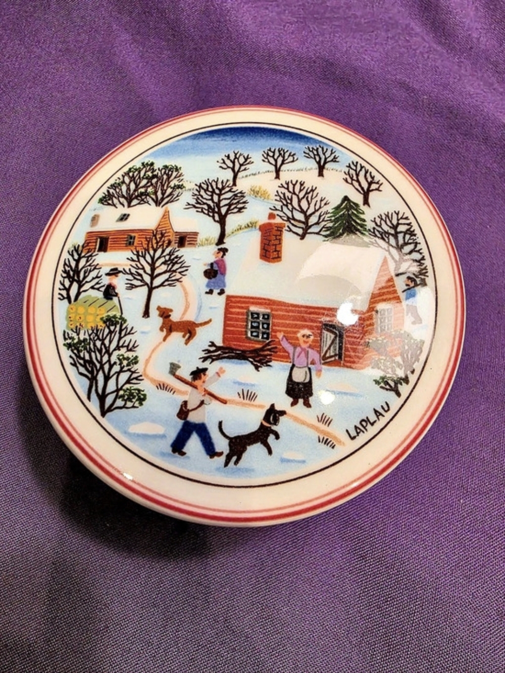Villeroy & Boch Naif Christmas Lidded Trinket Box White & Red